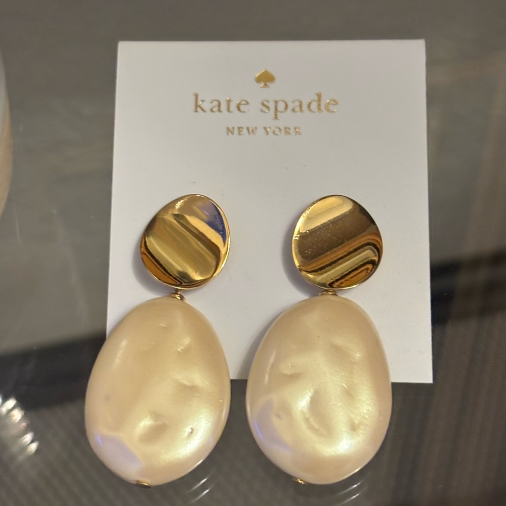 Kate Spade New York pearl earrings NWT!